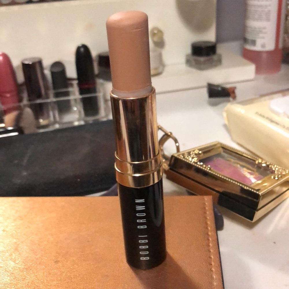 Bobbi brown stick foundation in cool sand
